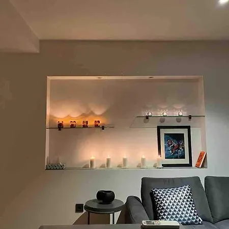 Lozenets Executive Apartment With Private Parking * Szófia