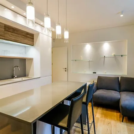 شقة Lozenets Executive Apartment With Private Parking *