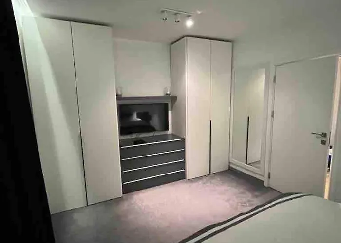 アパート Lozenets Executive Apartment With Private Parking ソフィア