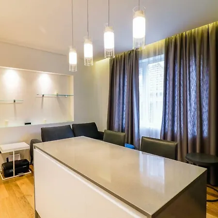 Lozenets Executive Apartment With Private Parking Διαμέρισμα Σόφια